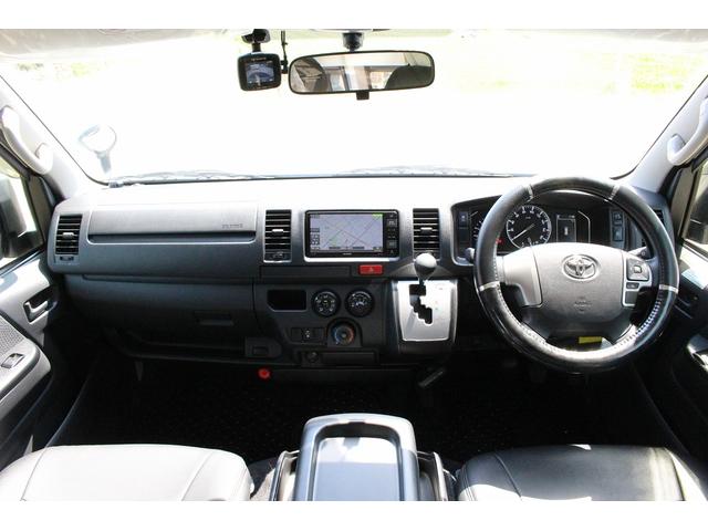 ハイエースバン ＲＶビックフット　スウィング４．７ｎ　２．８ＤＴ　４ＷＤ　キャンピングカー　シンク　冷蔵庫　ＦＦヒーター　電子レンジ　１５００Ｗインバーター　コロナ製冷風機　ツインサブバッテリー　走行充電　外部充電　マックスファン　床下収納　１オーナー車（14枚目）
