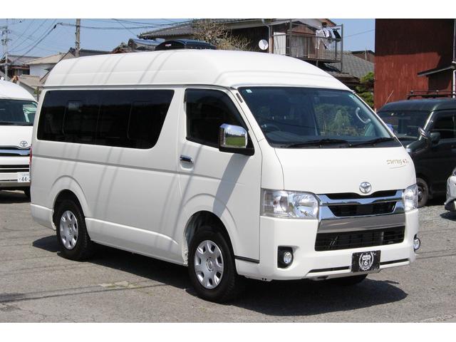 ハイエースバン ＲＶビックフット　スウィング４．７ｎ　２．８ＤＴ　４ＷＤ　キャンピングカー　シンク　冷蔵庫　ＦＦヒーター　電子レンジ　１５００Ｗインバーター　コロナ製冷風機　ツインサブバッテリー　走行充電　外部充電　マックスファン　床下収納　１オーナー車（19枚目）