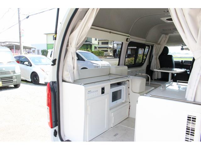ハイエースバン ＲＶビックフット　スウィング４．７ｎ　２．８ＤＴ　４ＷＤ　キャンピングカー　シンク　冷蔵庫　ＦＦヒーター　電子レンジ　１５００Ｗインバーター　コロナ製冷風機　ツインサブバッテリー　走行充電　外部充電　マックスファン　床下収納　１オーナー車（48枚目）