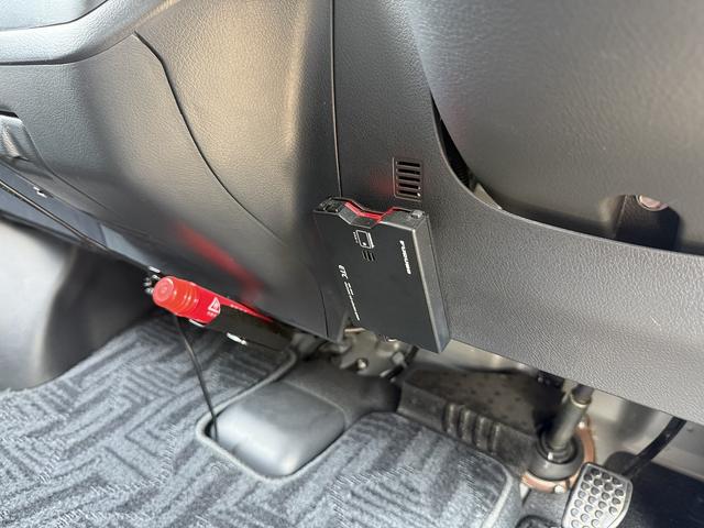 ライトエースバン ステージ２１　リゾートデュオ　ルクシオ　４ＷＤ　キャンピングカー　ＦＦヒーター　１５００Ｗインバーター　ツインサブバッテリー　走行充電　外部充電　シンク　ポータブル冷蔵庫　フリップダウンモニター　電子レンジ　フレキシブルソーラーパネル　ナビ（37枚目）