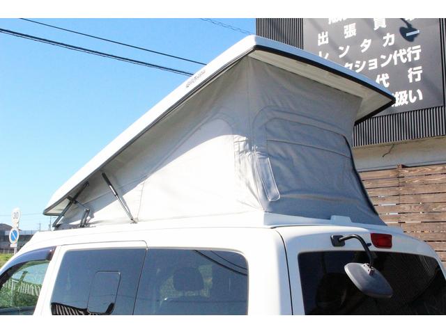 ＮＶ２００バネットバン キャンピングカー広島　ポップコンｅＥ　ポップアップルーフ　ＦＦヒーター　冷蔵庫　シンク　カセットコンロ　架装部ＴＶ　サブバッテリー　走行充電器　外部充電器　３５０Ｗインバーター　地デジチューナー　ナビ　バックカメラ　ＥＴＣ　１オーナー車（28枚目）