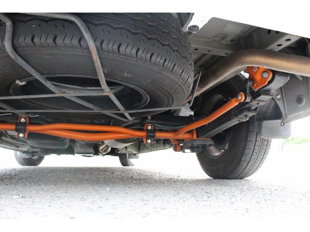 ハイエースバン ＲＶビックフット　リトルノオクタービアＭ　ＦＦヒーター　１５００Ｗインバーター　冷蔵庫　ソーラーパネル（２枚）　シンク　ＩＨコンロ　レンジ　ツインサブＢＴ　走行充電　外部充電　マックスファン　フリップダウンモニター　リアスピーカー　１オーナー（32枚目）