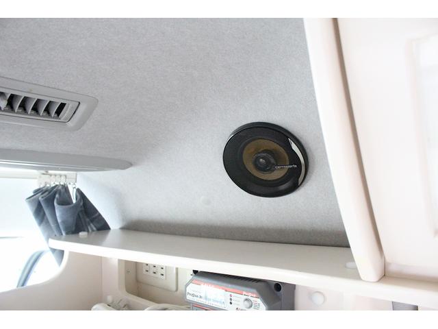 ハイエースバン ＲＶビックフット　リトルノオクタービアＭ　ＦＦヒーター　１５００Ｗインバーター　冷蔵庫　ソーラーパネル（２枚）　シンク　ＩＨコンロ　レンジ　ツインサブＢＴ　走行充電　外部充電　マックスファン　フリップダウンモニター　リアスピーカー　１オーナー（56枚目）