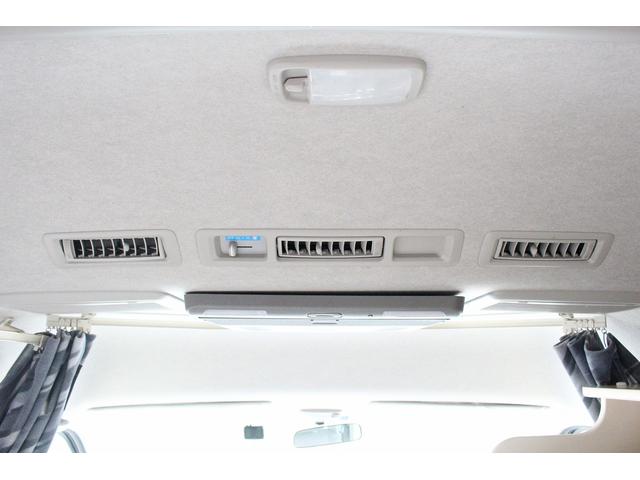ハイエースバン ＲＶビックフット　リトルノオクタービアＭ　ＦＦヒーター　１５００Ｗインバーター　冷蔵庫　ソーラーパネル（２枚）　シンク　ＩＨコンロ　レンジ　ツインサブＢＴ　走行充電　外部充電　マックスファン　フリップダウンモニター　リアスピーカー　１オーナー（59枚目）