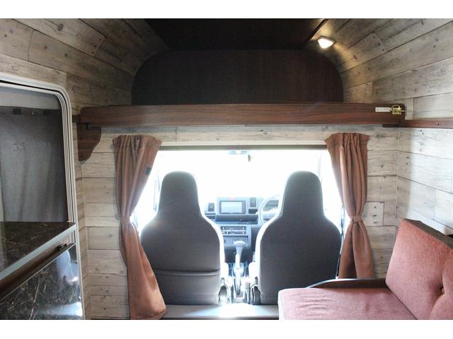 ピクシストラック ミスティック　レジストロ　ＳＡＩＩＩｔ　ＦＦヒーター　サブバッテリー　ルーフベント　走行充電　外部充電　シンク　ＩＨクッキングヒーター　給排水１９Ｌポリタンク　ナビ　バックカメラ　ＥＴＣ　スタビライザー　８ナンバー普通車登録（3枚目）