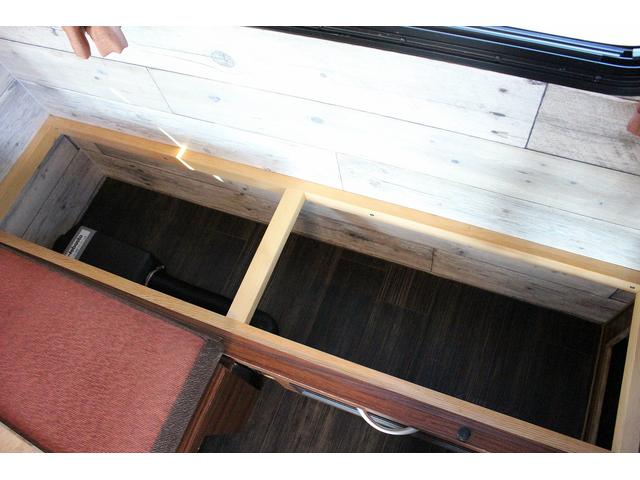 ピクシストラック ミスティック　レジストロ　ＳＡＩＩＩｔ　ＦＦヒーター　サブバッテリー　ルーフベント　走行充電　外部充電　シンク　ＩＨクッキングヒーター　給排水１９Ｌポリタンク　ナビ　バックカメラ　ＥＴＣ　スタビライザー　８ナンバー普通車登録（47枚目）