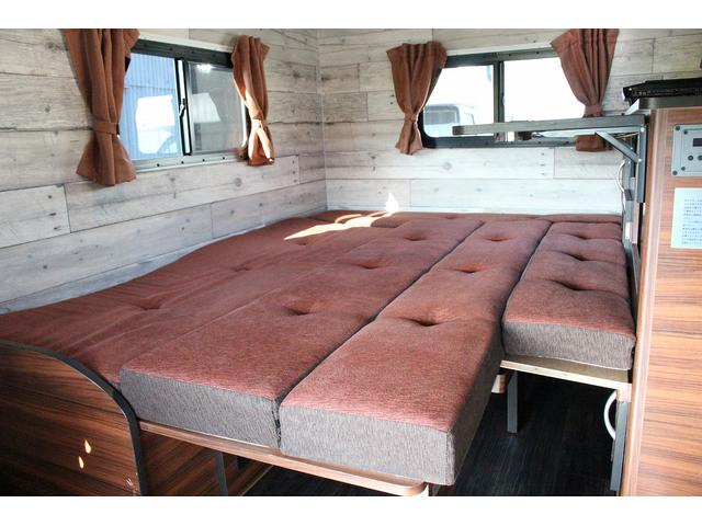 ピクシストラック ミスティック　レジストロ　ＳＡＩＩＩｔ　ＦＦヒーター　サブバッテリー　ルーフベント　走行充電　外部充電　シンク　ＩＨクッキングヒーター　給排水１９Ｌポリタンク　ナビ　バックカメラ　ＥＴＣ　スタビライザー　８ナンバー普通車登録（50枚目）