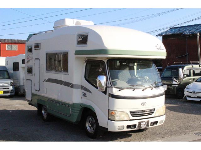 カムロード バンテック　ジル５２０　４ＷＤ　ウィンドウエアコン　ＦＦヒーター　トイレ　シャワー　温水ボイラー　３ＷＡＹ冷蔵庫　サブバッテリー　走行充電　外部充電　架装部ＴＶ　ルーフベント　オーニング　サイクルキャリア　走行用リアクーラー（18枚目）