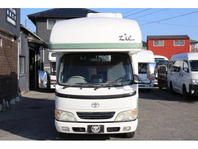 カムロード バンテック　ジル５２０　４ＷＤ　ウィンドウエアコン　ＦＦヒーター　トイレ　シャワー　温水ボイラー　３ＷＡＹ冷蔵庫　サブバッテリー　走行充電　外部充電　架装部ＴＶ　ルーフベント　オーニング　サイクルキャリア　走行用リアクーラー（21枚目）