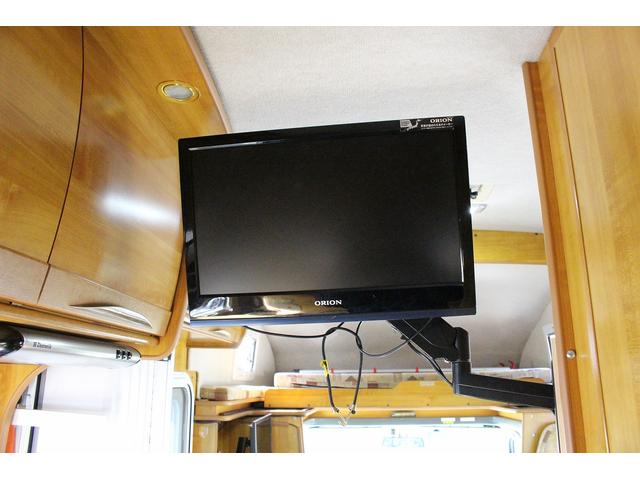 カムロード バンテック　ジル５２０　４ＷＤ　ウィンドウエアコン　ＦＦヒーター　トイレ　シャワー　温水ボイラー　３ＷＡＹ冷蔵庫　サブバッテリー　走行充電　外部充電　架装部ＴＶ　ルーフベント　オーニング　サイクルキャリア　走行用リアクーラー（62枚目）