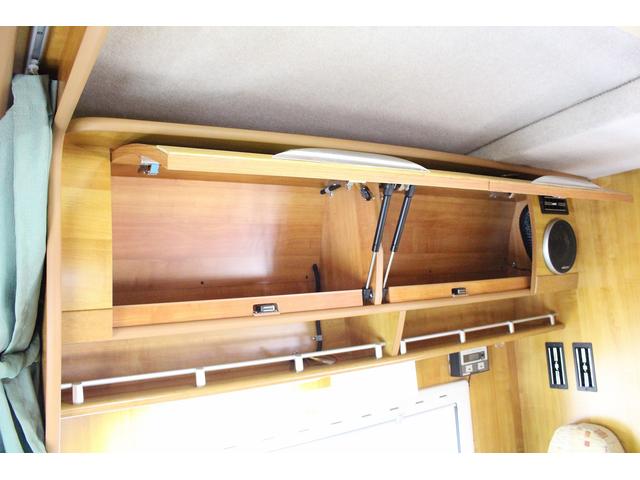 カムロード バンテック　ジル５２０　４ＷＤ　ウィンドウエアコン　ＦＦヒーター　トイレ　シャワー　温水ボイラー　３ＷＡＹ冷蔵庫　サブバッテリー　走行充電　外部充電　架装部ＴＶ　ルーフベント　オーニング　サイクルキャリア　走行用リアクーラー（64枚目）