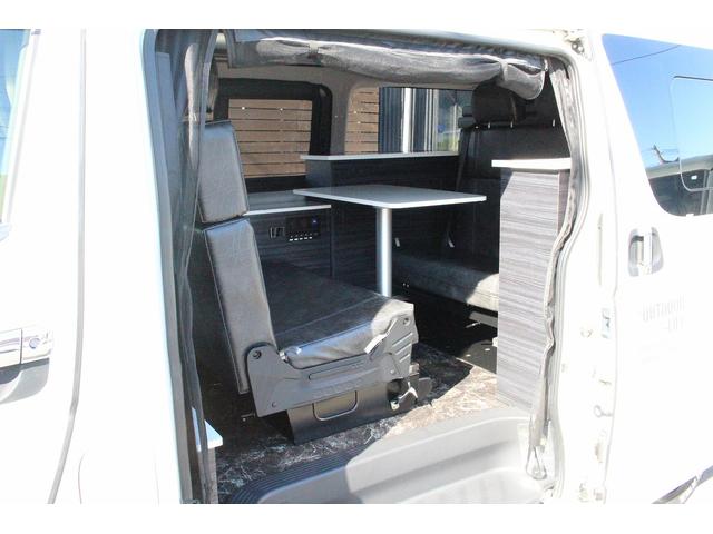 �e�[�u�����͂�Œk�΂ł���_�C�l�b�g��