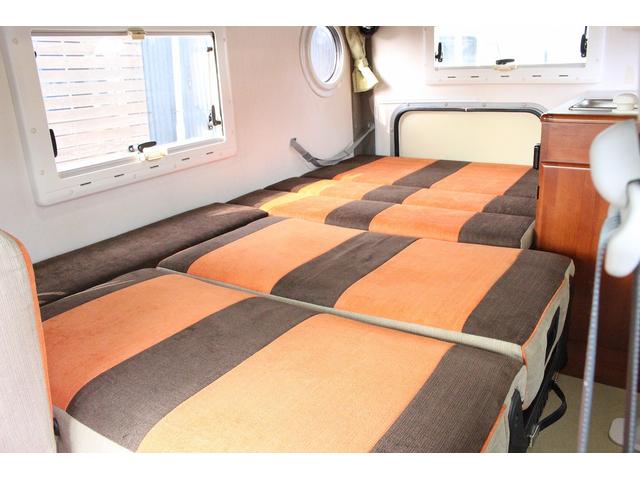 ＮＴ１００クリッパートラック スリーセブン　インディ７２７　１２Ｖクーラー　新品２００Ａｈリチウムバッテリー　ＦＦヒーター　新品走行充電器　新品外部充電器　新品フレキシブルソーラーパネル　シンク　リアスピーカー　前後ドライブレコーダー　ポップアップルーフ車（6枚目）