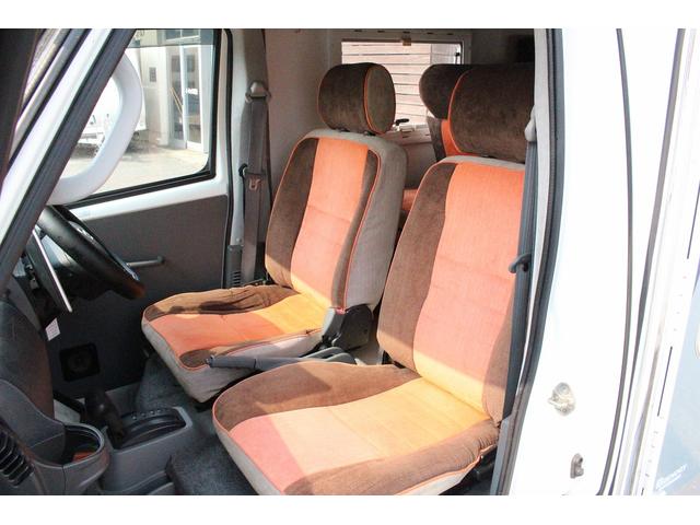 ＮＴ１００クリッパートラック スリーセブン　インディ７２７　１２Ｖクーラー　新品２００Ａｈリチウムバッテリー　ＦＦヒーター　新品走行充電器　新品外部充電器　新品フレキシブルソーラーパネル　シンク　リアスピーカー　前後ドライブレコーダー　ポップアップルーフ車（15枚目）