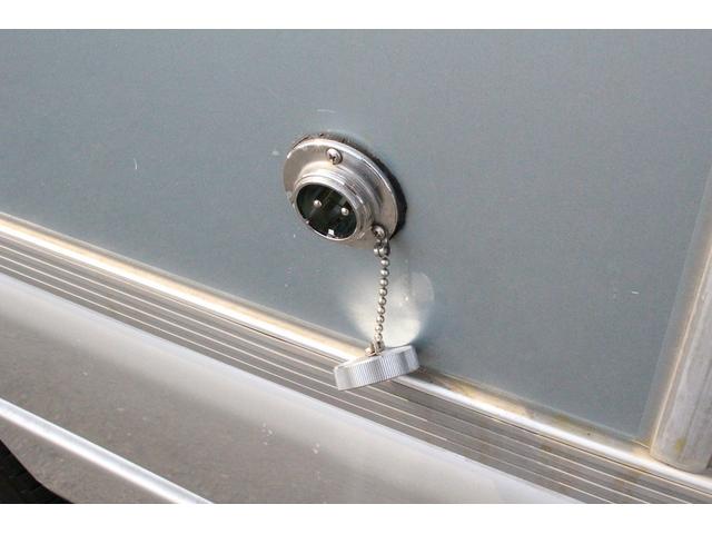 ＮＴ１００クリッパートラック スリーセブン　インディ７２７　１２Ｖクーラー　新品２００Ａｈリチウムバッテリー　ＦＦヒーター　新品走行充電器　新品外部充電器　新品フレキシブルソーラーパネル　シンク　リアスピーカー　前後ドライブレコーダー　ポップアップルーフ車（37枚目）