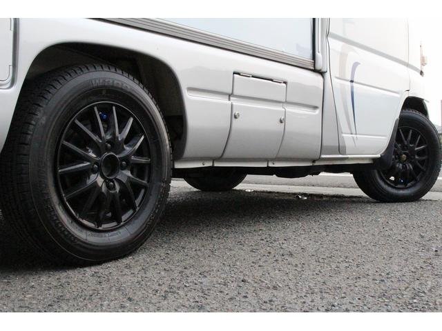 ＮＴ１００クリッパートラック スリーセブン　インディ７２７　１２Ｖクーラー　新品２００Ａｈリチウムバッテリー　ＦＦヒーター　新品走行充電器　新品外部充電器　新品フレキシブルソーラーパネル　シンク　リアスピーカー　前後ドライブレコーダー　ポップアップルーフ車（38枚目）