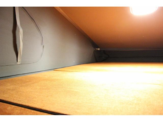 ＮＴ１００クリッパートラック スリーセブン　インディ７２７　１２Ｖクーラー　新品２００Ａｈリチウムバッテリー　ＦＦヒーター　新品走行充電器　新品外部充電器　新品フレキシブルソーラーパネル　シンク　リアスピーカー　前後ドライブレコーダー　ポップアップルーフ車（54枚目）