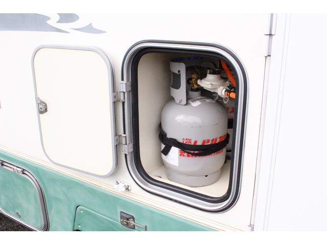 カムロード バンテック　ジル　４ＷＤ　家庭用エアコン　ＦＦヒーター　オーニング　トリプルサブバッテリー　走行充電　外部充電　１５００Ｗインバーター　トイレ　シャワー　温水ボイラー　３ＷＡＹ冷蔵庫　ＴＶ　エアサス　ワンオーナー車（35枚目）