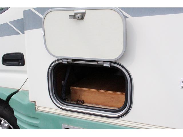 カムロード バンテック　ジル　４ＷＤ　家庭用エアコン　ＦＦヒーター　オーニング　トリプルサブバッテリー　走行充電　外部充電　１５００Ｗインバーター　トイレ　シャワー　温水ボイラー　３ＷＡＹ冷蔵庫　ＴＶ　エアサス　ワンオーナー車（37枚目）