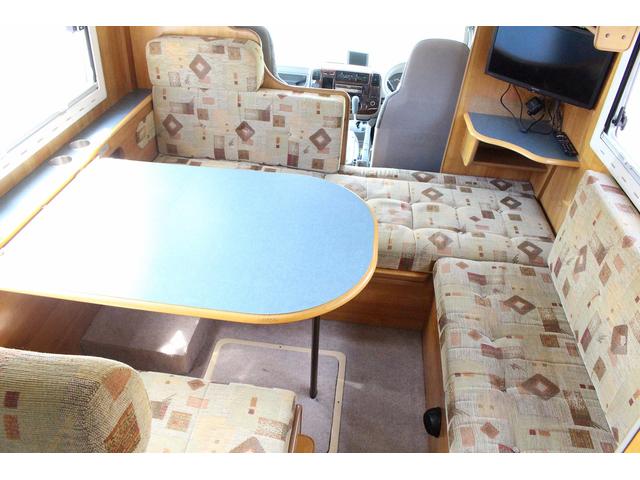 カムロード バンテック　ジル　４ＷＤ　家庭用エアコン　ＦＦヒーター　オーニング　トリプルサブバッテリー　走行充電　外部充電　１５００Ｗインバーター　トイレ　シャワー　温水ボイラー　３ＷＡＹ冷蔵庫　ＴＶ　エアサス　ワンオーナー車（52枚目）