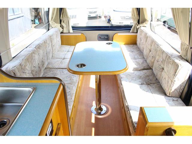 �e�[�u�����͂�Œk�΂ł���_�C�l�b�g��