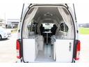 ハイエースバン ＲＶビックフット　スウィング４．７ｎ　２．８ＤＴ　４ＷＤ　キャンピングカー　シンク　冷蔵庫　ＦＦヒーター　電子レンジ　１５００Ｗインバーター　コロナ製冷風機　ツインサブバッテリー　走行充電　外部充電　マックスファン　床下収納　１オーナー車（4枚目）