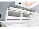 ＲＶビックフット　リトルノオクタービアＭ　ＦＦヒーター　１５００Ｗインバーター　冷蔵庫　ソーラーパネル（２枚）　シンク　ＩＨコンロ　レンジ　ツインサブＢＴ　走行充電　外部充電　マックスファン　フリップダウンモニター　リアスピーカー　１オーナー（11枚目）