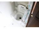 万が一の時も安心なカセットトイレ完備!シャワールームにもなっています!