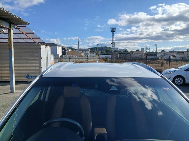 ヴェゼル ハイブリッドＺ・ホンダセンシング　純正ナビ　ＴＶ　ＥＴＣ　茶ハーフレザーシート　ドラレコ　純正１７ＡＷ　Ｂｌｕｅｔｏｏｔｈ　Ｂカメラ　ホンダセンシング　シートヒーター　Ｐスタート　スマートキー２個（11枚目）