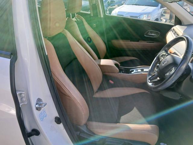 ヴェゼル ハイブリッドＺ・ホンダセンシング　純正ナビ　ＴＶ　ＥＴＣ　茶ハーフレザーシート　ドラレコ　純正１７ＡＷ　Ｂｌｕｅｔｏｏｔｈ　Ｂカメラ　ホンダセンシング　シートヒーター　Ｐスタート　スマートキー２個（34枚目）