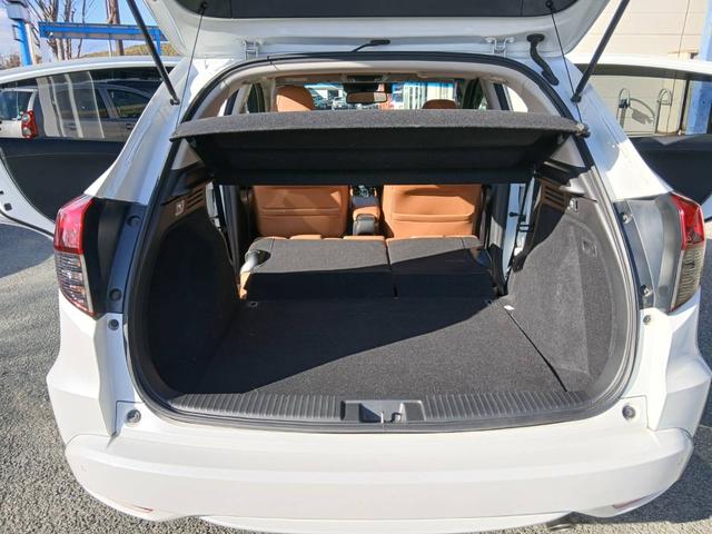 ヴェゼル ハイブリッドＺ・ホンダセンシング　純正ナビ　ＴＶ　ＥＴＣ　茶ハーフレザーシート　ドラレコ　純正１７ＡＷ　Ｂｌｕｅｔｏｏｔｈ　Ｂカメラ　ホンダセンシング　シートヒーター　Ｐスタート　スマートキー２個（39枚目）