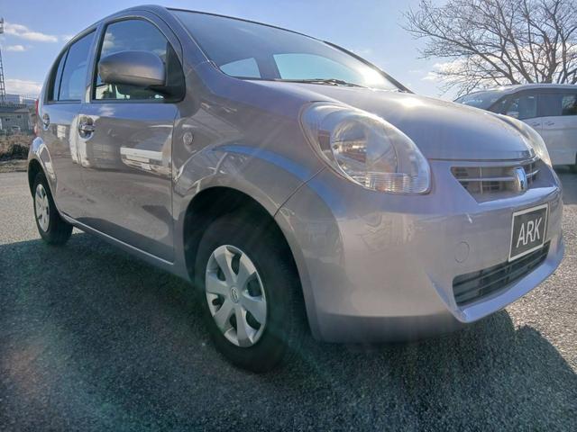 パッソ Ｘ　クツロギ　ナビ　ＴＶ　Ｂｌｕｅｔｏｏｔｈ接続　Ｂカメラ　ＥＴＣ　スマートキー　ベンチシート　盗難防止システム　ＡＢＳ　衝突安全ボディ（9枚目）