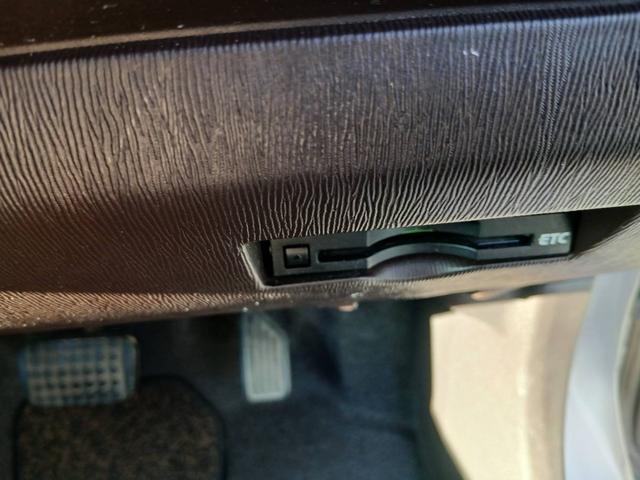 パッソ Ｘ　クツロギ　ナビ　ＴＶ　Ｂｌｕｅｔｏｏｔｈ接続　Ｂカメラ　ＥＴＣ　スマートキー　ベンチシート　盗難防止システム　ＡＢＳ　衝突安全ボディ（22枚目）