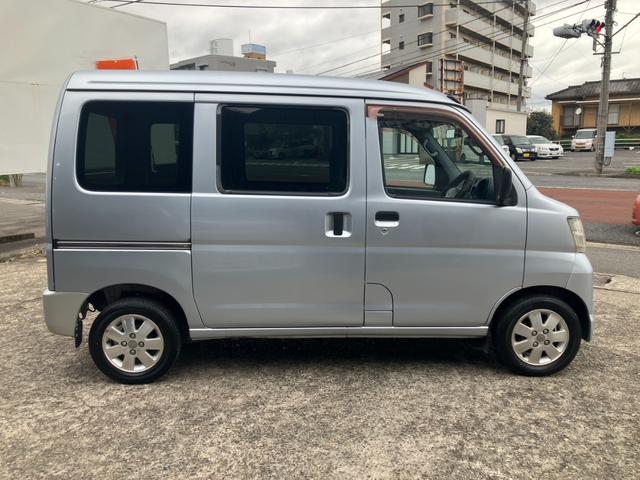 ハイゼットカーゴ スペシャル 車検9年4月 走行100800km CD アルミホイール エアコン リアヒーター レベライザー パワーウィンドウ(5枚目)