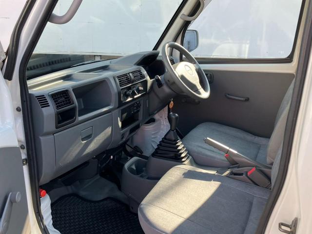 クリッパートラック ＤＸ　走行６８００ｋｍ　車検２年込み　グラントレックタイヤ　ＥＴＣ　エアコン　パワステ　ラジオ（9枚目）