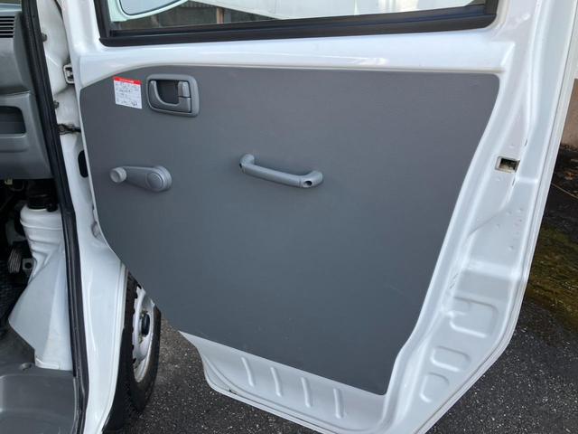 クリッパートラック ＤＸ　走行６８００ｋｍ　車検２年込み　グラントレックタイヤ　ＥＴＣ　エアコン　パワステ　ラジオ（10枚目）