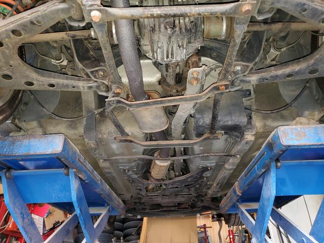 ロードスター ＲＳ－ＩＩ　テイン車高調　ＯＳ技研ＬＳＤ　ＥＴＣ　キーレス　エアバッグ　ＡＣ　ＰＳ　ＰＷ　６速マニュアル　型式ＮＢ８Ｃ（31枚目）