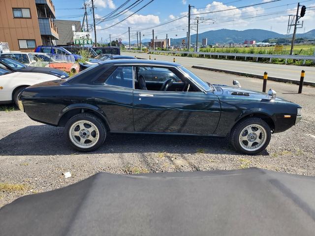 セリカカムリ ベースグレード　ダルマセリカ　（ダークグリーンメタリック）２ＴＧ　エンジンＯＨ　外装レストア済み（7枚目）