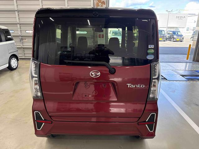 タント カスタムＲＳセレクション　ターボ車　インパネシフト　プッシュスタートスイッチ　電子カードキー　アルミホイール　衝突軽減Ｂ　車線逸脱　両側電動スライドＤ（3枚目）