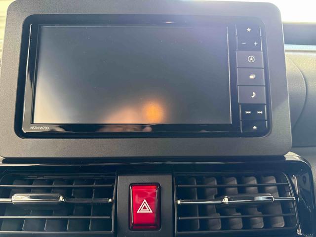 タント カスタムＲＳセレクション　ターボ車　インパネシフト　プッシュスタートスイッチ　電子カードキー　アルミホイール　衝突軽減Ｂ　車線逸脱　両側電動スライドＤ（10枚目）