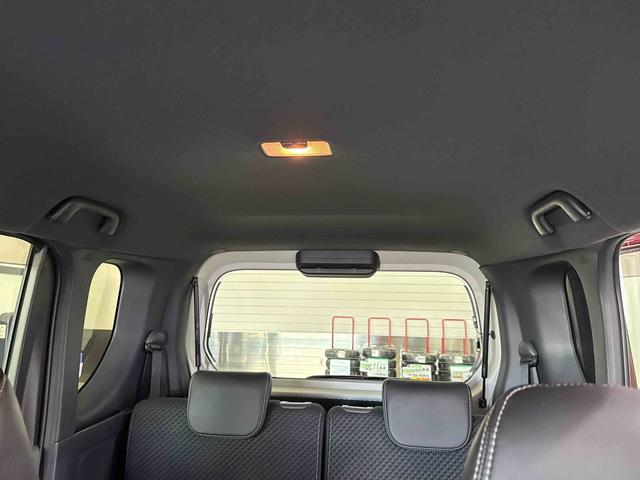 タント カスタムＲＳセレクション　ターボ車　インパネシフト　プッシュスタートスイッチ　電子カードキー　アルミホイール　衝突軽減Ｂ　車線逸脱　両側電動スライドＤ（12枚目）