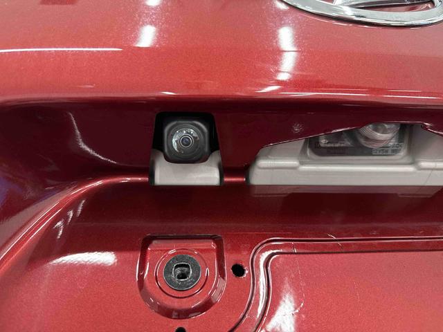 タント カスタムＲＳセレクション　ターボ車　インパネシフト　プッシュスタートスイッチ　電子カードキー　アルミホイール　衝突軽減Ｂ　車線逸脱　両側電動スライドＤ（30枚目）