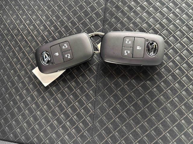 タント カスタムＲＳセレクション　ターボ車　インパネシフト　プッシュスタートスイッチ　電子カードキー　アルミホイール　衝突軽減Ｂ　車線逸脱　両側電動スライドＤ（31枚目）
