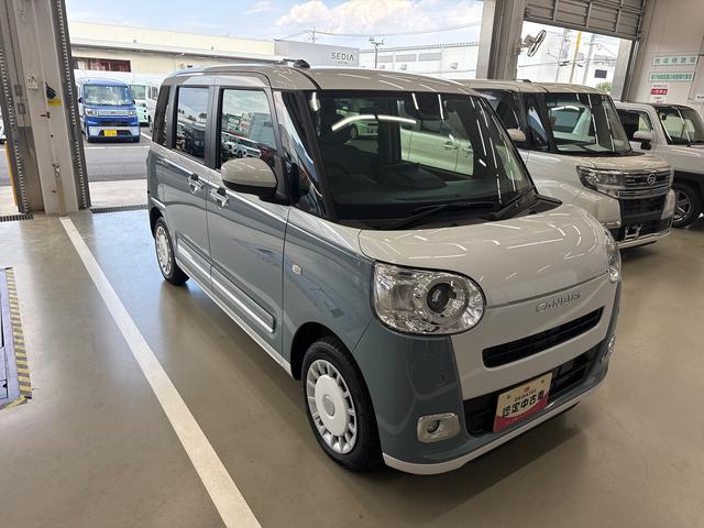 ムーヴキャンバス ストライプスＧターボ　ターボ車　インパネシフト　プッシュスタートスイッチ　電子カードキー　電動パーキングブレーキ　左右オートスライド　レーダーブレーキ　オートハイビーム　レーンキープ　ＡＢＳ（6枚目）