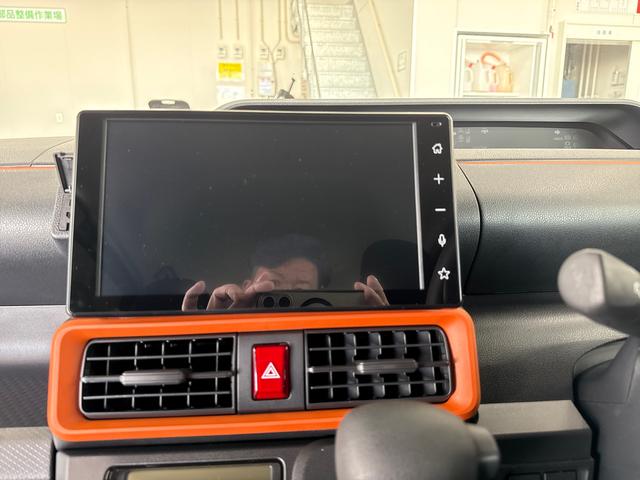タント ファンクロス　インパネシフト　プッシュスタートスイッチ　電子カードキー　電動パーキングブレーキ　衝突軽減システム　両側オートドア　レーンキープアシスト　ＡＢＳ　アルミホイール（10枚目）