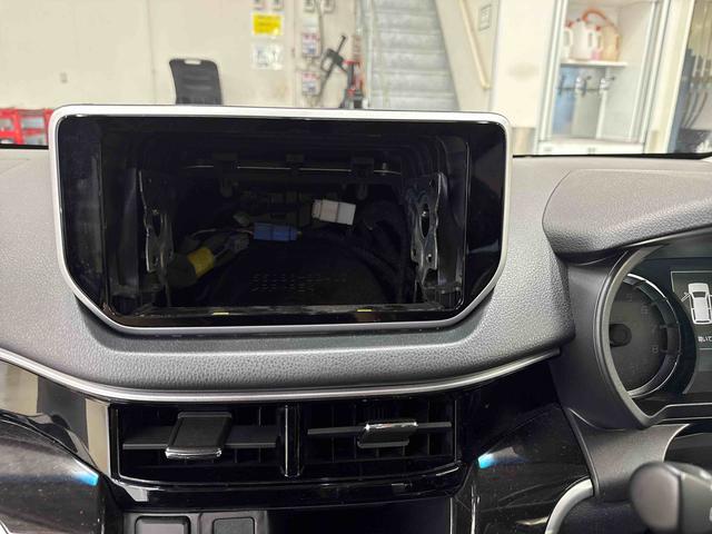 ムーヴ カスタム　ＲＳ　ハイパーＳＡＩＩＩ　ターボエンジン　インパネシフト　プッシュスタートスイッチ　電子カードキー　衝突回避支援システム　アルミホイール　レーンアシスト（10枚目）