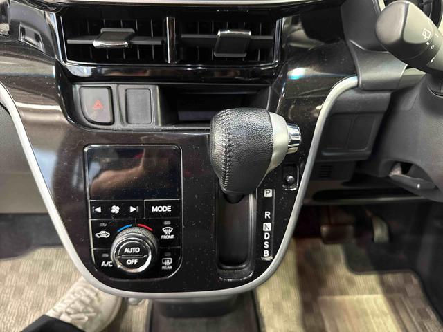 ムーヴ カスタム　ＲＳ　ハイパーＳＡＩＩＩ　ターボエンジン　インパネシフト　プッシュスタートスイッチ　電子カードキー　衝突回避支援システム　アルミホイール　レーンアシスト（11枚目）