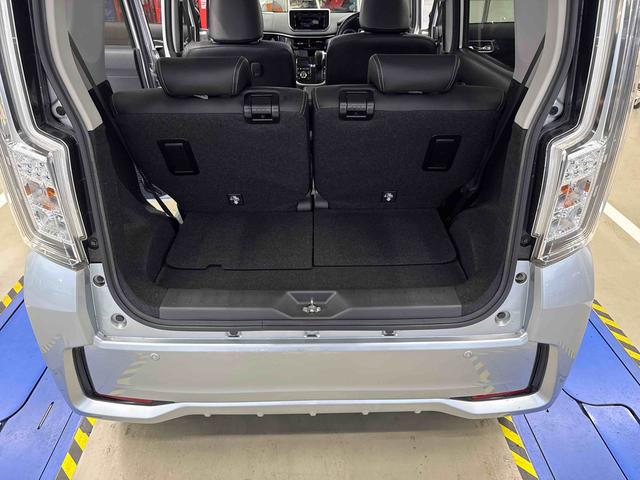 ムーヴ カスタム　ＲＳ　ハイパーＳＡＩＩＩ　ターボエンジン　インパネシフト　プッシュスタートスイッチ　電子カードキー　衝突回避支援システム　アルミホイール　レーンアシスト（18枚目）