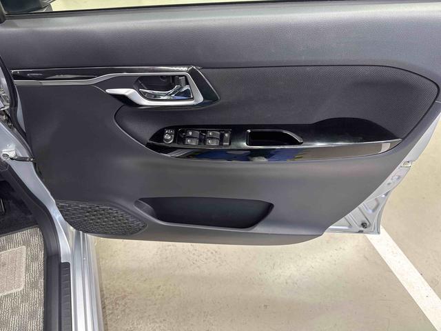 ムーヴ カスタム　ＲＳ　ハイパーＳＡＩＩＩ　ターボエンジン　インパネシフト　プッシュスタートスイッチ　電子カードキー　衝突回避支援システム　アルミホイール　レーンアシスト（27枚目）