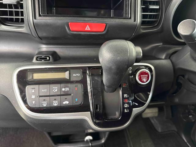 Ｎ－ＢＯＸ Ｇ　インパネシフト　プッシュスタートスイッチ　電子カードキー　両面スライドドア　ＡＢＳ（12枚目）